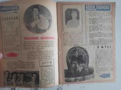 Tercüman Gazetesi İlave Eki Ses, Tiyatro ve Sinema Mecmuası Dergisi - 8 Ağustos 1962 - Sayı:6 - Ayşecik - Biz Bize - Milli Kıyafetli - Ali Oraloğlu - Lale Belkıs - Bu Resim - Boşandılar ve Öğle Yemeğini Birlikte Yediler - Rol İcabı - Nasıl tanıştılar ? - Charles Boyer ve Lale Belkıs - Bahçe Zevi - Abdullah Yüce - İsrail'de Darbuka - Caravan - Şefin Arkadaşları - Fahrettin Aslan - Haber Yağmuru - 3 Atlı - Devrin En Muazzam Aktörü - Cüneyt Gökçer - Soprano Olacaktı - Sevim Tanürek - Maria Vincent - Gizli Bir Polismiydi? - 14 Aylık İken - Haber Yağmuru - Acele Döndü - Suzan Yakar - Münir Nureddin Selçuk - Londra'da İki Türk Dansözü - Cemal Gürsel - Gönül Turgut Tiyatro veya Lokaller - İkisinden Biri - Meral Polat - Irak'ta Bir Türk Yıldızı - Her Hafta Televizyon - Radyoda Solist Gazinoda Spiker - Bülent Oral - Türkiye'de Sevilen 20 Şarkı - Aşkı Öğreten Kadın - Adım Adım Anadolu - Biraz Dedikodu - Zeki Tükel - İkiside Dansözdü Uçak Kazasında Öldü fotoğraf ve haberi - Tam Takım Dergi
