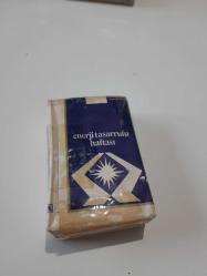 Koleksiyonluk eski dönem sigara paketleri