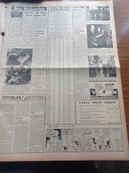 Vatan Gazetesi - 29 Ocak 1954 - Celal Bayar Dünya Karşısında Türkiye'nin Durumunu Anlattı - Başmuharririmiz Ahmet Emin Yalman'dan Telsizle - Tuzla'da Samsun Treninin Dört Vagonu Devrildi - İngiltere Dışişleri Bakanı Eden - Millet Partililer Yeni Bir Parti Kuruyorlar - Haşim Mardin Aleyhine Yeni Bir Dava Açıldı - Demokrat Parti Seçim Beyannamesini Hazırlıyor - Başbakan Adnan Menderes - Millet Partisi Eski Başkanı Mustafa Kentli - Milli Eğitim Bakanı Rıfkı Salim Burçak - Tevfik Fikret Aşiyan Müzesi Halkın Ziyaretine Açıldı - Saint Benoit Kız Lisesinde Hadise- Ernest Hemingway Kimdir Yazı Dizisi - Albert Camus Veba Romanı Yazı Dizisi - Amerika Birleşik Devletleri Kongre Binası Capitol - Dünya Futbol Şampiyonası - Küçük Kemal Kupası Boks Maçları - Futbol Federasyonu Başkanı Orhan Şeref Apak - Sümerbank - Madalya Alan Kore Kahramanları - Kininli Baş Diş Grip Ağrılarına Karşı - Good Year - Poker Play Traşbıçağı - Bulmaca - Radyo