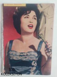 Tercüman Gazetesi İlave Eki Ses, Tiyatro ve Sinema Mecmuası Dergisi - 17 Ekim 1962 - Sayı:16 - Muzaffer Akgün - Leyla Sayar - Biz Bize - Necati Erenler - İlk Hamle Benden - Yavuz Tonton - Tarihde Moda - Filiz Borak - Amerikalı Dansöz ile Evlendi - Emin Gündüz - Yarının Genç Şairleri - Şantöz Oldum - Semra Nuray - 8 Yıl Sonra Karar Verdim - Ayşe Abla - İsrail'de Bir Bestekar - Beni Çok Beğendiler - Ahmet Üstün - Şakadan Damlacıklar - Sevilen 20 Şarkı - Halkın Sevgilisi - Paris'de Bağlama ile Konser Verdim - Zekai Beşgül - Ne Var Ne Yok - Gönül Yazar - Galada Şöhretler Vardı - Gitarist Şarkıcı - Nimet Alp - O ve Hayal - Mustafa Yanık - Beyaz Saçlı Jön - Aşkı Öğreten Kadın - Caroll Munro - Hem Usta Hem Müzisyen - Pırpırlar - Yeni Sesler Bulmak Şart - Behiye Aksoy - Sevim Tanürek - Mustafa Şişmanoğlu - Evlenmek İstiyorum - Emin Usta Çamaşır Makinesi Reklamı fotoğraf ve haberi - Tam Takım Dergi - Ciltten Çıkmadır