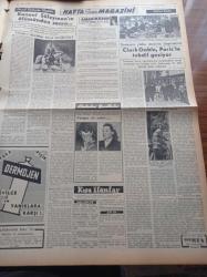 Vatan Gazetesi - 21 Şubat 1954 - Irak'ta İttifaka Girmek İstiyor - Dört Gangster Tekel Deposu Bastı - Cumhurbaşkanı Celal Bayar Resmi Ziyaretini Bitirdi - Yeni Patrona Halil'ler - İsmet İnönü Kurultay İçin Bir Tebliğ Yayınladı - Şehit Teğmen Rüştü Arer'e En Büyük Amerikan Nişanı Veriliyor - Churchill'in Balmumu Heykeli Kırıldı - Kıbrıs İlhalçıları Telaş İçinde - Tahran Genel Evlerine Çin Seddi Çekildi - Yedikule Rehabilitasyon İstasyonu Açıldı - Scala Buz Revüsü - Almanya'ya 6 Atom Topu Daha Geldi - Küba'da Kaçırılan Çocuk Bulundu - Şehir Dram Tiyatrosunda Gelin - General Ali Fuat Cebesoy'un Siyasi Hatıraları Yazı Dizisi - Enver Paşa - Kanuni Süleyman'ın Ölümünden Sonra - Sinemanın Yıldızı Clark Gable Paris'te Tebdil Geziyor - New York Şehrine Dair - Sabahattin Kudret Aksal Gazoz Ağacı - - FIAT Arazi Arabaları - Doğubank - Turist Otel