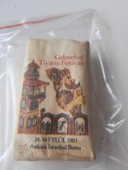 Koleksiyonluk eski dönem sigara paketleri  tiyatro festivali