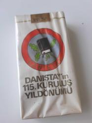 Koleksiyonluk eski dönem sigara paketleri