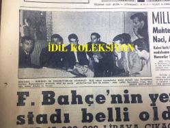 GÜNLÜK SPOR GAZETESİ - 21 EKİM 1958 - FENERBAHÇE'NİN YENİ STADI BELLİ OLDU - MİLLİ TAKIM YARIN GİDİYOR - ATİLLA KARSAN - ENVER KAYA - BEŞİKTAŞ, REAL MADRİD 13 VE 27 KASIM'DA KARŞILAŞACAKLAR - TÜRKİYE İRAN'I 119 - 100 MAĞLUP ETTİ - GALATASARAY BU HAFTA SPARTAK VE VEFA İLE KARŞILAŞIYOR - NAZİF OTURGAN - YAPI VE KREDİ BANKASI REKLAMI - MİKROMUSTAFA KİMDİR - NAZİF OTURGAN, ŞEREF KÖYLÜBAY-İstanbul sinemalarında oynayan filmler,tiyatrolar sayfası-