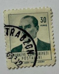 Efemera - Mektup Zarfından Kesilmiş  / Postadan Geçmiş Pul Filateli - Trabzon 1963 Damgalı - ATATÜRK ANKARA - 30 KURUŞ - Türkiye Cumhuriyeti - kitantik - kitaLog