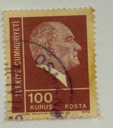 Mektup Zarfından Kesilmiş  / Postadan Geçmiş Pul Filateli - Osmaniye 30 Nisan 1974 Damgalı - ATATÜRK 1972 - 100 KURUŞ - Türkiye Cumhuriyeti