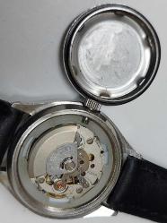 JAPONYA SEIKO MARKA BELİRLİ ATMOSFER BASINCA KADAR SU GEÇİRMEZ OTOMATİK SARI AKSAMLAR ALTIN KAPLAMA ANTİREFLE SIFIR KORDONLU MUHTEŞEM TAKVİMLİ BAYAN KOL SAATİ AKTİF BAKIMLI S1EEE2 NADİR