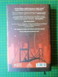 Uluslararası Bir Aşk Hikayesi (Ciltli)