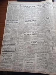 Yeni İstanbul Gazetesi - 24 Nisan 1956 - Remington Rand Daktilo - 23 Nisan'ı Sevinçle Kutladık - Döviz Kaçakçılığı Tahkikatında Dikkate Şayan Bazı Gelişmeler - Başvekil Adnan Menderes Memlekete Döndü - Danny Kaye Çankaya'da Türk Çocukları İle Tanıştı - Bağdat Paktı - Otomobil Saltanatı Ve Paris Şatosu Meseleleri Demokrat Parti Meclis Grubunda - Refik Halid Karay - Rus Liderlerinin Sustuğu Konular - Kruşçev - Bulganin - Partilerde Hizipçilik - Salvador Dali'nin Son Eseri - Refik Koraltan - Türkiye Suriye Adli Anlaşmasının Esasları - Kolombo Planı Bedir- Tarhan Toker - Komposto Gübresi Nasıl Yapılır - Karısını Bir Cadillac İle Mübadele  Eden Adam - Galatasaraylılar Dün Emniyeti 4 0 Yendiler - Tenis Milli Takımı Kadrosu Açıklandı - Shelley Winters Ben Sarah Bernhardt  Değilim Diyor - Ordu Boks Takımımız