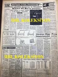 GÜNLÜK SPOR GAZETESİ - 4 KASIM 1958 - MÜŞTEREK BAHİS İKİNCİ DEVREDE BAŞLAYACAK MI? - GALATASARAY, BEŞİKTAŞ ANKARA'DA OYNAYACAK - EŞFAK AYKAÇ ''FUTBOL HANIM OYUNU DEĞİLDİR'' - REAL MADRİD TAM KADRO GELİYOR - OSMAN SOLAKOĞLU BASKETBOL MİLLİ TAKIM MENEJERİ OLUYOR - EKREM ÜNVERİR - ÇAVLI ÇULFAZ - SİNEMA, FİLM VE TİYATRO SAYFASI - İHSAN BİRİCİK - İSLAM ÇUPİ - MUVAKKAR EKREM TALU - ADNAN İNAN TEKRAR RİNGE DÖNÜYOR - YAPI VE KREDİ BANKASI REKLAMI - SZKELLY MUAMMASI - HASAN PAŞA FIRINI LALELİ - PUŞKAS