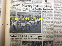 GÜNLÜK SPOR GAZETESİ - 5 KASIM 1958 - ROMANYA MAĞLUBİYETİNİ PRESTİJ MESELESİ YAPARAK ORHAN ŞEREF APAK'IN İSTİFA EDECEĞİ ISRARLA SÖYLENİYOR - BEŞİKTAŞ'IN MADRİD'E GİDECEK KADROSU BELLİ OLDU - HOLLANDA, İSVİÇRE'Yİ 2-0 YENDİ - REAL MADRİD, FENERBAHÇE İLE KARŞILAŞMAK İSTİYOR - SZEKELLY İLE ÖZCAN BARIŞTILAR - REAL MADRİD 5 - 0 ATLETİCO MADRİD - SİNEMA, FİLM VE TİYATRO SAYFASI - M. REŞİD BAYBURD - ÇAVLI ÇULFAZ - T.C ZİRAAT BANKASI - EYÜL, SÜLEYMANİYE MAÇI - HOLLANDA İSVİÇRE'Yİ 2-0 YENDİ - MUVAKKAR EKREM TALU - SEMİH TENGİZ GALATASARAY'DA - ŞAMPİYONLAR YETİŞTİREN ÇAMLICA - EKREM ÜNVERİR