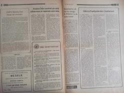 Devlet Milliyetçi Siyasi Haftalık Gazetesi - 27 Ekim 1975 - Sayı:312 - Anarşistlerin Türk Devletine Saldırısı Cevapsız Bırakılmamalıdır - Viyana ve Paris Büyükelçilerimizin Hunharca Şehit Edilmeleri Büyük Nefretle Karşılandı - Türk Devleti'ne Yapılan Saldırılar Karşılıksız Bırakılmamalıdır - Seçim Sonuçları Üzerine - Nuri Gürgür - Ecevit Safranbolu'da Soru Soran Genci CHP Militanlarına Verdiği Emirle Dövdürdü - Antalya Büyük Ülkü Derneği Beraat Etti - AP ve Seçimler - CHP Sabotajcıların Suç Ortağıdır - Ahmet Rıfat - Yumuşama Politikası Kimin İşine Yarıyor? - Erdal Altay Balkanlı - CHP'li Dalokay'dan Hesap Sorulmalıdır - Ülkücü Faaliyetlerden Özetlersek - İspanya'dan Öğüt Alanlar - İdeal Buhranı ve Milliyetçilik - Mehmet Ulaş - Antalya Büyük Ülkü Beytüşşebap Olayı - Ülkücülerin Komünistler Karşısında Ezilmeyişinin Sebebi, İnandıkları Yolda Ölümü Hiçe Saymalarıdır fotoğraf ve haberi - Tam Takım Gazete