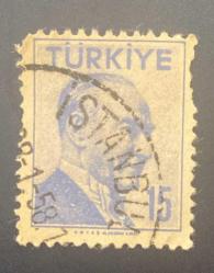 Mektup Zarfından Kesilmiş  / Postadan Geçmiş Pul Filateli - İstanbul, 1958 Damgalı - ATATÜRK, 15 PARA - Türkiye Cumhuriyeti