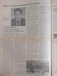 Devlet Milliyetçi Siyasi Haftalık Gazetesi - 19 Ocak 1976  Sayı:324 - Yunus Ceylan için Onbinler Yürüdü - Türk İşçisi DİSK ve CHP'nin Oyunlarını Bozacaktır - Elbette CHP Nesillerin Celladıdır - Nuri Gürgür - Bu Devlet Sahipsiz midir? - Ergenekon Mektupları - Cezmi Kırımlıoğlu - Osman Albayrak - Yılan Hikayesi - 141-142 - Ülkü Yolunda - Bir Şehidin Hatırlattıkları - Ahmet Rıfat - Feryat Fonometresi - Erdal Altay Balkanlı - Anarşi Besni'de CHP Töb-Der İşbirliği ile Yürütülüyor - Tanpınar ve Şiiri - Ali Nalili Erdem'in Sert Cevabı - Hacıvattepe Vak'ası - Evliya Çelebi - Seyyah-ı Fakir - Osman Albayrak ODTÜ'deki - Ali Naili Erdem - Demokrat Parti Yöneticileri CHP Mektebinin Yetiştirdiği Siyasetçilerdir - CHP'li Senatör Okul Basan Anarsistleri Polisten Kaçırdı fotoğraf ve haberi - Tam Takım Gazete