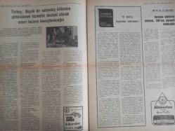 Devlet Milliyetçi Siyasi Haftalık Gazetesi - 20 Eylül 1976 - Sayı:359 - CHP'nin, Eylem Birliği Yaptığını Resmen İlan Ettiği Anarşi Yuvası Disk Kapatılmalıdır! - Kooperatif Elemanları Bilgisizlikten Kurtarılmalıdır - Sadık Cemile - Lahey Adalet Divanı Yunanistan'ın İsteğini Kabul Etmedi - Ülkücü Memurlar Derneği'nin PTT'ye Verdiği Evrakın Tahrip Edildiği Açıklandı - Ergenekon Mektupları - Cezmi Kırımlıoğlu - 12 Ada'yı Kaybeden Kahraman - Felsefi Doktrinler - Süleyman Hayri Bolay - Türk Milliyetçiliği Fikir Sistemi - Ayhan Tuğcugil - Maocular Olay Çıkarmaya Hazırlanıyor - Kooperatifler Bakanlığı Kurulması Fikri CHP'ye Ait Değildir - Ahmet Uzel - Okul ve Öğretmen Meselesi Batı Trakya Türk'ünün Ayrı Bir Çilesidir - Ankara Aydınlar Ocağı ve ANDA İftar Yemeği Verdi - Sol Kuruluşlar Dışarda, CHP Meclis İçinde ''Eylem'' Yaparak DGM Kanununu Engellemeye Çalışıyorlar fotoğraf ve haberi - Tam Takım Gazete