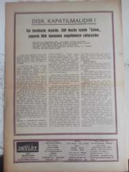 Devlet Milliyetçi Siyasi Haftalık Gazetesi - 20 Eylül 1976 - Sayı:359 - CHP'nin, Eylem Birliği Yaptığını Resmen İlan Ettiği Anarşi Yuvası Disk Kapatılmalıdır! - Kooperatif Elemanları Bilgisizlikten Kurtarılmalıdır - Sadık Cemile - Lahey Adalet Divanı Yunanistan'ın İsteğini Kabul Etmedi - Ülkücü Memurlar Derneği'nin PTT'ye Verdiği Evrakın Tahrip Edildiği Açıklandı - Ergenekon Mektupları - Cezmi Kırımlıoğlu - 12 Ada'yı Kaybeden Kahraman - Felsefi Doktrinler - Süleyman Hayri Bolay - Türk Milliyetçiliği Fikir Sistemi - Ayhan Tuğcugil - Maocular Olay Çıkarmaya Hazırlanıyor - Kooperatifler Bakanlığı Kurulması Fikri CHP'ye Ait Değildir - Ahmet Uzel - Okul ve Öğretmen Meselesi Batı Trakya Türk'ünün Ayrı Bir Çilesidir - Ankara Aydınlar Ocağı ve ANDA İftar Yemeği Verdi - Sol Kuruluşlar Dışarda, CHP Meclis İçinde ''Eylem'' Yaparak DGM Kanununu Engellemeye Çalışıyorlar fotoğraf ve haberi - Tam Takım Gazete