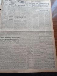 Vatan Gazetesi - 30 Eylül 1949 - Sovyet Rusya Yugoslavya İle Dostluk Paktını Feshetti - Stalin Tito İhtilafını Canlandıran Sembolik Bir Resim - Profesör Naili Kubalı'nın İstifasının Akisleri - Celal Bayar Jandarmanın Seçimde İşi Yoktur - Hamit Şevket İnce'ye Cevap - Truman'ın İmzalayacağı Tarihi Bir Vesika - Hac Mektupları Yazı Dizisi - Berlin Oteli Yazan Vicki Baum Yazı Dizisi - Yeni Amerikan Başkonsolosu La Verne Baldwin-  Cumhurbaşkanı İsmet İnönü Yakup Kadri Karaosmanoğlu'nu Kabul Etti - 3. Büyük Harp ve Atom Bombasına Bağlanan Ümit - Ses Tiyatrosu - Yıldız Sineması - Ankara'da Yapılan Atletizm Müsabakaları - Brasso Maden Cilası - Arı Pirinç Unu - Şehir Dram Tiyatrosunda Faust Sahneye Koyan Muhsin Ertuğrul - Sümerbank - Vasfi Rıza Zobu