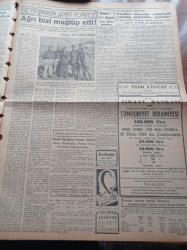 Vatan Gazetesi - 21 Eylül 1949 - Paramızın Düşürülmeyeceği Kati Olarak Anlaşıldı - Birleşmiş Milletler Genel Kurulunun Çalışmaları - İngiltere Dışişleri Bakanı Bevin - Amerika Dışişleri Bakanı Acheson - Amerika Maliye Bakanı Snyder - Refah Kurbanları Şehit Değilmiş - Adenauer Alman Kabinesini Kurdu - Atom Bombası Konferansı - Fuad Köprülü - Adnan Menderes - Refik Koraltan - Fevzi Lütfi Karaosmanoğlu - Samet Ağaoğlu - Elhamra Sineması - Berlin Oteli Yazan Vicki Baum Yazı Dizisi - Film Yıldızı Richard Dix Öldü - Saygısızlıkla Savaş Derneği Kongresi - Ali Saraçoğlu - Haşmet Orbay Meselesi - Simav Gölünün Kurutulması - Çapamarka - Radyolin Diş Macunu - Lili - Romac Termosları - Orion Termosları - Hollanda Kraliyet Hava Yolları