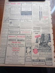 Vatan Gazetesi -15 Eylül 1949 - Bulgaristan'a Sert Bir Nota Verdik - Şiddetli Yağmurun Yaptığı Tahribat - Komünizm Tehlikesine Karşı İngiliz Amerikan Müşterek Siyaset Kararlaştırıyor - Romanya'nın Bir İddiası Yugoslavya Romanya'yı İşgal Etmek istiyormuş - Celal Bayar Geliyor - Strazburg'a Giden Türk Delegeleri - Tahsin Bekir Balta - Kasım Gülek - Adenauer Alman Kabinesini Kuracak - İngiliz Tepkili Uçak Filosu Geliyor - Berlin Oteli Yazan Vicki Baum Yazı Dizisi - Van'da 33 Vatandaşın Öldürülmesi - Dolapdere Zibada Tabanca Düellosu - Newyork'tan Kaliforniya'ya Bedava Seyahat Yazı Dizisi -  Cemiyet Hayatı - Parker Dolma Kalemi - Ziraat Bankası - Radyo - Bulmaca - Belar Sinir Kolonyası - Türkiye Şeker Fabrikaları Anonim Şirketinden Besi Domuzu Satışı