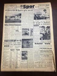 GÜNLÜK SPOR GAZETESİ - 20 EYLÜL 1958 - KARAGÜMRÜK, BEYOĞLUSPOR 3-2 - ADALET, VEFA'YA KARŞI ŞANSLIDIR - FENERBAHÇE BUGÜN BURSA'YA GİDİYOR - NAZİF OTURGAN, G. ÇIRAY BALKAN REKORU KIRDI - İSLAM ÇUPİ - NEJAT ALTAY - İHSAN BİRİCİK - SİNEMA, FİLM SAYFASI - ÇAVLI ÇULFAN - MURAT ERSİN - M. REŞİD. BAYBURD - MUVAKKAR EKREM TALU - ŞEREF SEVER - AT YARIŞLARI KOŞULARIN PROGRAMI - 1958 BALKAN ATLETİZM ŞAMPİYONASI