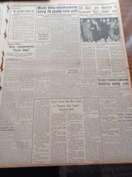 Yeni İstanbul Gazetesi - 1 Mart 1956 - Örfi İdare Üç Ay Uzatıldı - Bütçe Müzakerelerinin Son Gününde Sert Tenkidler - 19 Nisan'da Evlenecek Olan Monaco Prensi Rainier İle Sinema Yıldızı Grace Kelly - Sapanca Şilebinde Kurtulanlar - Eisenhower Tekrar Adaylığını Koyuyor - İstanbul Vilayet Ve Belediyesi Bugün Tekdiğerinden Ayrılıyor - Adnan Menderes - Gog Yazan Giovanni Papini Yazı Dizisi - 800 Bekar Genç Belçika'nın Bir Kasabasında Hayat Arkadaşı Arıyor - Cezayir Meselesi Hakkında Mollet'in İstediği Yetki - Troçki'nin Dul Eşi Kocasına İtibarının İade Edilmesi İçin Sovyetlere Müracaat Etti - T.C. Merkez Bankasının Finansmanları - Dünya Fütuhatı Rehberi - Üç Günlük Hikaye Bir Yabancıya Borç - Kız Lisesi Voleybol Maçları - Galatasaray Futbol Komitesi - Beşiktaş Kampa Giriyor - Türkiye'de İlk Modern Tamir Atelyesi Remington Rand - Viyanalı Şantöz Erika Holm