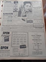 Vatan Gazetesi - 10 Ocak 1956 - Maarif Vekili Profesör Ahmet Özel Din Mevzuunda Başvekil Adnan Menderes İle Mutabıkım Diyor - İktisadi Devlet Teşekkülleri Teftiş Edilmeye Başlandı - Amerika'yı Bize Bağlayan Köprü Squibb Fabrikası - Şam'da Bağdat Paktı Aleyhinde Nümayişler Oldu - CHP Sinop Mebusu Nuri Sertoğlu - Cumhuriyet Halk Partisi Mecliste Radyoyu Şiddetle Tenkid Etti- Divan Oteli 16 Ocakta Açılıyor - Tanınmış İşadamı Vehbi Koç - Divan Oteli Hakkında İzahat Veren Nusret Tekül - Fırtınalı Gece Yazan Orhan Kemal Yazı Dizisi - Televizyon Yıldızı Sabrina'nın Çıplak Resimleri Londra'da Hadise Yarattı - Birinci İnönü Zaferi - Fahrettin Kerim Gökay Da Propaganda Filmi Çevirtiyor - İslam Tarihinde Düşünen Baş Hazreti Ali - Abdülbaki Gölpınarlı - Melek Sineması - Nevin Aypar Puro Tuvalet Sabunu'nu Tavsiye Ediyor - Cemiyet Hayatı - Fikret Arıcan Fenerbahçe'yi Bugün Çalıştırmaya Başlıyor - Gündüz Kılıç  Dün Hastaneden Çıktı