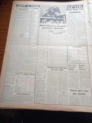 Vatan Gazetesi - 19 Mart 1954 - Hürriyet Partisi İle Cumhuriyetçi Millet Partisi Arasında Anlaşma Olmadı - Seçmen Kütükleri Yazma İşi Bitti - Almanya Başbakan Adenauer Ve Dışbakanı Conrad Adenauer Dün Ankara'ya Geldi - Adnan Menderes'in Nutku - Çanakkale Zaferinin 39. Yıldönümü - İstanbul 5. Kore Birliğine Katılacak Olanlar - Kraliçe Elizabeth'de Tehdit Edildi - Kemal Saraçoğlu - Denizde İsyan Yazan Herman Wouk Yazı Dizisi - İran Meclisi Dün Seçildi- Mao Çe Tung Kremlin'e Ehemmiyet Vermiyor - General Ali Fuat Cebesoy'un Siyasi Hatıraları Yazı Dizisi - Ahmet Refik Noyan - Dünya Kupası Final Müsabakaları - Beşiktaş Futbol Takımı İzmir'de - Good Year Lastikleri - Arı Bisküvileri - Doğubank