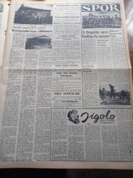 Vatan Gazetesi - 2 Nisan 1954 - Demokrat Parti İstanbul Adaylarının İhtilafı Devam Ediyor - Dolmabahçe Sarayındaki Basın Balosu İçin İtalya'dan Gelen Yıldızlar - İtalyan Sinema Yıldızı Yvonne Sanson - Ankara Eski Belediye Başkanı Atıf Benderlioğlu İsnatları Reddediyor - Ramideki Göçmen Evleri Hakkında - Dumlupınar Şehitleri Anılacak - Teknik Okulundan 825 Öğrenci Grev Halinde - Ticaret Bakanı Fethi Çelikbaş - Migros'un Mukavelesi Hazırlanıyor - Sovyetler NATO'ya Kabul Edilmeyecek - Teknik Okulundan 825 Öğrenci Grev Halinde - Profesör Fuat Köprülü Kıbrıs'a Dair Görüşünü Açıkladı - Demokrat Parti İstanbul Adaylarından Aleksandr Haçopulos - Brezilya Plajlarında Bikini Yasak - Artistler Tiyatroyu Kapatıp Turneye Çıkmak İstiyor - Bu Yıl Bahar Bayramı Parlak Surette Kutlanacak - Soprano Leyla Gencer İtalya'dan Döndü - General Ali Fuat Cebesoy'un Siyasi Hatıraları Yazı Dizisi - Dünyanın En Çok Kullanılan İlacı Aspirin - Jigolo Yazan Daniel Harper Yazı Dizisi - Beşiktaş Takımı