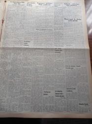 Vatan Gazetesi - 2 Nisan 1954 - Demokrat Parti İstanbul Adaylarının İhtilafı Devam Ediyor - Dolmabahçe Sarayındaki Basın Balosu İçin İtalya'dan Gelen Yıldızlar - İtalyan Sinema Yıldızı Yvonne Sanson - Ankara Eski Belediye Başkanı Atıf Benderlioğlu İsnatları Reddediyor - Ramideki Göçmen Evleri Hakkında - Dumlupınar Şehitleri Anılacak - Teknik Okulundan 825 Öğrenci Grev Halinde - Ticaret Bakanı Fethi Çelikbaş - Migros'un Mukavelesi Hazırlanıyor - Sovyetler NATO'ya Kabul Edilmeyecek - Teknik Okulundan 825 Öğrenci Grev Halinde - Profesör Fuat Köprülü Kıbrıs'a Dair Görüşünü Açıkladı - Demokrat Parti İstanbul Adaylarından Aleksandr Haçopulos - Brezilya Plajlarında Bikini Yasak - Artistler Tiyatroyu Kapatıp Turneye Çıkmak İstiyor - Bu Yıl Bahar Bayramı Parlak Surette Kutlanacak - Soprano Leyla Gencer İtalya'dan Döndü - General Ali Fuat Cebesoy'un Siyasi Hatıraları Yazı Dizisi - Dünyanın En Çok Kullanılan İlacı Aspirin - Jigolo Yazan Daniel Harper Yazı Dizisi - Beşiktaş Takımı