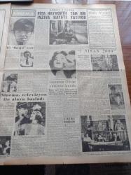 Yeni İstanbul Gazetesi - 17 Ağustos 1952 - Hikmet Saim Yugoslavyadan Bildiriyor - Türkiye Yunanistan Yugoslavya Arasında Görüşmelere Başlanıyor - Sovyetler İrana Bir Nota Verdi - Karamürselde Büyük Bir Eroin İmalathanesi Dün Basıldı - Celal Bayar Dün Amerika Ordu Bakanını Kabul Etti - Adnan Menderes - Son Osmanlı Padişahlarından Vahideddin'in Kızı Ulviye Bu Sabah 9 da Şehrimize Geliyor - Sabık Mısır Kralı Faruk - Esir Şehrin İnsanları Yazan Nureddin Demir ( Kemal Tahir)  Yazı Dizisi - İzmir Fuarı - Sakarya Yüzme Yarışları - Belgrad'da Çıkan Politika Gazetesinin Atatürk Hakkında Bir Yazısı - Rusya İsrail'den 500000 Sandık Portakal Aldı - Adresleri Olmayan Fedakar Karı Koca - Yugoslavya Mektupları - Sinema Televizyon İle Başladı - Rita Hayworth Tam Bir İnziva Hayatı Yaşıyor - Meşhur İngiliz Artisti Laurence Yeminini Bozdu - Demag Cereskalleri - Coleman Otomatik Petrol Sobaları - Normag Alman Malı Dizel Traktör - Mehmet Kavala - Türk Ticaret Bankası