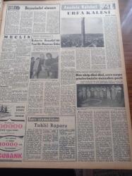 Zafer Gazetesi - 12 Şubat 1958 - Reisicumhur Celal Bayar Libya'dan Bugün Yurda Dönüyor - Başvekil Adnan Menderes İstanbul'da - Maarif Vekili Celal Yardımcı Çirkin İsnadlara Verdiği Cevap - Hüseyin Naili Kubalı - Atina'da Kıbrıs'a Dair Müzakerelere Başlandı - Etem Menderes Dün Oramiral Briscoe İle Bir Görüşme Yaptı - Elektrik İşçileri Etüd İdaresinde Elektronik Beyin Cihazı Kuruldu - Büyük Barajlarımız Yazan Süleyman Demirel Yazı Dizisi - Meşhur Yıldız Ingrid Bergman - Roberto Rosselini'nin Yeni Bir Macerası Daha- Çingeneye Çingene Denmiyecek - Anadolu Kaleleri Urfa Kalesi - Kazablanka Pavyonda İnci Birol - Mason Balosu Ankara Palas Salonlarında - Genç Takımlar Şampiyon - Galatasaray Emniyet Maçı - Fin Güreşçileri Bu Sabah Geliyor - Tamek Konserveleri - Piyale Makarnası