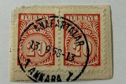 Mektup Zarfından Kesilmiş  / Postadan Geçmiş İkili Pul Filateli - Ankara 13 Ekim 1958 Damgalı - RESMİ - 20 PARA - Türkiye Cumhuriyeti