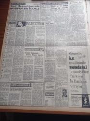 Zafer Gazetesi - 14 Şubat 1958 - Dost ve Kardeş Libya'dan Dönen Celal Bayar'a İstanbulluların Büyük Tezahüratı - Başvekilimiz Adnan Menderes - Hariciye Vekili Fatin Rüştü Zorlu Dün Bonn'a Gitti - Selwyn Lloyd Atina'da Anlaşma Zemini Elde Edemedik Dedi - Ayrancı Barajına Yarın Su Verilmeye Başlanıyor - Çanakkale Abidesi İçin Yardımlar - Bir Füze 4 Günde Aya Sevkedilebilecek - Lütfi Kırdar Et Ve Balık Kurumunda - Profesör Doktor Nüzhet Şakir Dirisu Paris'e Gitti - Büyük Barajlarımız Yazan Süleyman Demirel  Yazı Dizisi - Amerikalılar Ege'de Krezüs'ün Mezarını Arayacak - Vatikanı Ayaklandıran Yıldız Belinda Lee - Kazablanka Pavyonda İnci Birol - Mason Balosu Ankara Palas Salonlarında - Celal Bayar'ın İstanbul'da Karşılanışından Fotoğraflarla İntibalar - Grekoromende Ankara Helsinkiyi 4 3 Yendi -  Fenerbahçe Basketbolda Teknik Üniversite'yi Yendi