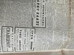 CUMHURİYET GAZETESİ 17 EKİM 1949 MANİSA SEÇİMİNİ DR.LÜTFİ KIRDAR KAZANDI-ARA SEÇİMLER 12 İLİMİZDE YAPILDI.-FENERBAHÇE İLE VEFA BERABERE KALDI-ÜÇÜNCÜ DÜNYA HARBİ GENE ÇİNDE HAZIRLANIYOR-RAHİKA YAZAN FATMA ESEN-SÖZ ARAMIZDA AHMED HİDAYET REEL-HAYATIN BENİMDİR ÇEVİREN:VAHDET GÜLTEKİN -HASAN KOLONYASI-HASAN SİNEMASINDA CİNAYET SAATİ-İPEK SİNEMASINDA GİLDA