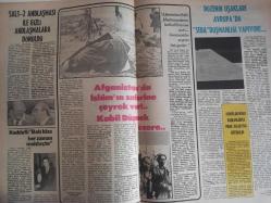 Sebil Haftalık Siyasi, Edebi, Tarihi, İlmi Gazetesi - 22 Haziran 1979 - Sayı:181 - Afganistan'da İslam Cemaati Ölüm Kalım Mücadelesi Verirken - Rejimin Resmi Haber Tellalları İki Batılın Mebus Transferleri ile Meşguller - Sizden Gelen - İran'da Şarap Küpleri Kırıldı - İslam Dünya Görüşü - Kadir Mısıroğlu - İslam Dünya Görüşünün Mücerred veya Felsefi Prensipleri - Neden Bu Haldeyiz? - Mustafa Yazgan - Yakın Tarihimizde Meçhul Kahramanlar - Komünizm Kapitalizm - Sadık Albayrak - Sosyalizm ve İslamiyet - Bugünün İşini... - Hakikat Goncaları - Yaşanmış Bir Hayatın Hikayesi - Talha Emiroğlu - Köyümün İnsanları - Afganistan'da İslam'ın Zaferine Çeyrek Var! - Kabil düşmek üzere - Düzenin Uşakları Avrupa'da Sebil Düşmanlığı Yapıyor - Hayırdır İnşallah - Miracın Sırr-ı Lüzumu - Miraç Kandilinin Düşündürdükleri - Gülmek - İbrahim Resuloğlu - Kadın Tahsil İş Aşk Aile - - Fıkıh Köşesi - Esma-ül Hüsna fotoğraf ve haberi - Tam Takım Gazete