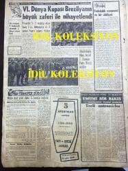 GÜNLÜK SPOR GAZETESİ - 2 TEMMUZ 1958 - TRANSFER BUGÜN BAŞLIYOR, ŞİRZAT, TURAN VE ORHAN FENERBAHÇE'NİN SATIŞ LİSTESİNDE; MEHMET SERBEST - FENERBAHÇE İLE MUVAVELE İMZALAYAN ÖZCAN ARKOÇ ERDEK'TE - BREZİLYA'NIN SİYAH İNCİSİ FLAMENGO İSTANBUL'A GELDİ - 1958 FENERBAHÇE KONGRESİ - NECDET APAK SİGORTACILIK - ÇIKMADIĞIMIZ BAYRAM GÜNLERİNİN HADİSELERİ - GREKO, ROMEN - GALATASARAY FUTBOL SEZONUNU KAPADI - YAPI VE KREDİ BANKASI APARTMAN DAİRESİ - 1958 DÜNYA KUPASINI BREZİLYA KAZANDI - BREZİLYA 5 - 2 İSVEÇ, FRANSA 6 - 3 ALMANYA - AVUSTRALYA'LI T. GATHERCOLO YÜZMEDE 2 DÜNYA REKORU KIRDI - YILMAZ HANEDAN - ASKERİ LİSELER SPOR BAYRAMI - BEŞİKTAŞ, GALATASARAY'I 1-0 YENEREK FEDERASYON KUPASINI ALDI - FENERBAHÇE KONGRESİ - MARIO GABAY SPOR MAĞAZASI