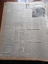Zafer Gazetesi - 17 Mart 1958 - Nafia Vekili Tevfik İleri Demokrat Parti'nin İktidarının Verimli Gayretlerini Belirtti - Batan Üsküdar Vapuru Bu Cuma Çıkarılacak - Amerika Aya Peyk Gönderecek - Öğretmen Okullarının Kuruluş Yıldönümü - Birleşik Arap Cumhuriyeti Başkanı Cemal Abdünnasır Arap Birliğine Dair Konuşma Yaptı - 15 Günlük Ücretli İzin İçin Kanun Layihası Hazırlandı - Kırım Türkleri Kültür Ve Yardımlaşma Cemiyeti - Sophia Loren'e Karşı Boykot - Sinema Tiyatro Derneğinin Kongresi - Türk Hava Kurumu Kongresi - Feza Yolcuları Yazı Dizisi - At Yarışları - Piyale Makarnası - Yağmur Sebebiyle Lig Maçları Tehir Edildi - Garnizon Kupası Boks Karşılaşması - İstanbul'daki Çanakkale Kupası - Galatasaray Beşiktaş'ı Yendi - Türkiye Kayak Şampiyonası - Ulus Sineması