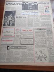 Zafer Gazetesi - 23 Mart 1958 - Reisicumhur Celal Bayar Dün Ankara'ya Avdet Etti - Devlet Su İşleri Yıllık Toplantısı Nihayete Erdi - Devlet Su İşleri Umum Müdürü Süleyman Demirel - Kıbrıslı Rumlar Taşkınlıklarını İleri Götürüyorlar - Türk Hava Yollarında Kaydedilen İnkişaflar - 35 Yeni Transformatör İstasyonu Daha Açılıyor - Üsküdar Vapur Faciasna Dair Tahkikat - Elizabeth Taylor'un Kocası Mike Todd Uçak Kazasında Öldü - Patlayan Top Mermisi İki Çocuğu Öldürdü - Anadolu Kaleleri Alanya Kalesi - Sanatkar Kızkardeşler Maria Vlady ve Odile Versois - Ramazan Sohbetleri - Feza Yolcuları Yazı Dizisi - Ay'da İlk Gecenin Sabahı - Balkan Kros Şampiyonası - Fenerbahçe Göteborg Takımını Yendi - Üstad Münir Nurettin Selçuk Büyük Sinemada