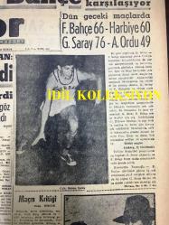 GÜNLÜK SPOR GAZETESİ - 23 MART 1958 - GALATASARAY, FENERBAHÇE MAÇI - FENERBAHÇE, GÖTEBURG'U 5-3 YENDİ - SZEKELLY - MEHMET LUMA - KARA BOMBA JOE LOUIS - BASILIO - BELÇİKALI VAN LOOY MİLANO - SAN REMO - BEYKOZ VE KADİRŞİNASLIĞI - FAY TEMİZLEYİCİ REKLAMI, NECİP AKAR - FERİKÖY YEŞİLDİREK MAÇI - KARAGÜMRÜK - AMATÖR KÜMELER - 1958 İZMİR AT YARIŞLARI BÜLTENİ