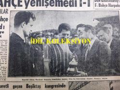 GÜNLÜK SPOR GAZETESİ - 31 MART 1958 - 1958 TÜRKİYE BASKETBOL ŞAMPİYONASI FİNAL MAÇI GALATASARAY, FENERBAHÇE - BEŞVEKİL (BAŞBAKANLIK) KUPASINDA GALATASARAY FENERBAHÇE İLE 1-1 BERABERE KALDI, ADNAN MENDERES KUPAYI KAPTAN NACİ VE TURGAY ŞEREN'E VERİYOR - SADRİ USSUOĞLU İDARE HEYETİ - REIDER GENE BİRİNCİ OLDU - GALATASARAY 90 - 37 ALTINORDU - 1958 FED KUPASI - İSTANBUL GENÇLİK SÜTLÜCEYİ YENDİ - ÖMER BESİM KIRMIZI EŞOFMAN KROSUNU BULGAR PEEV ALDI - MANCHESTER UNITED - AYSEL ERSOY - NURİ ATILGAN