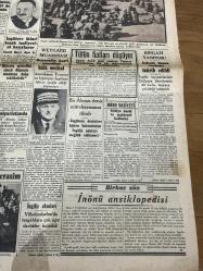 Cumhuriyet gazetesi 17 Ocak 1941-Şehzadebaşı Toros Tiyatrosu’nda”Maskeli Adam” komedi oyunu reklamı-“Büyük Diktatör”film haberi-Orhan Rahmi Gökçe-Salahaddin Güngör-Mustafa Şefik Tunç-Singer Marka saat reklamı-Çapamarka Müstahzaratı-milli şef İnönü-Ankara radyo gazetesi-İnönü ansiklopedisi haberi-ticaret Mektebindeki merasim-Bingazi yanıyor-tütün fiyatları düşüyor- kızıl vazo yazan Peride Celal-hamdi Varoğlu-doktor rıza Ünver- Dr. Hafız Cemal-ama johnson ölümü-Şark sineması arabacının kızı Dunyaşka-şehir tiyatrosu Abdal-