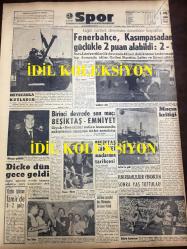 GÜNLÜK SPOR GAZETESİ - 30 EKİM 1957 - FENERBAHÇE 2 - 1 KASIMPAŞA - BEŞİKTAŞ, EMNİYET MAÇI - DICKE - ORDU TAKIMI - PUŞKAŞ VE KOÇŞİS, CAROL DAY - FREDERIK DARD - CAN BARTU, FENERBAHÇE - İSPANYA MİLLİ TAKIMI - TURGUT DİNSEL - CUMHURİYET KUPASI YELKEN YARIŞLARI - OPON REKLAMI - AMATÖR KÜMELER - MARIO GABAY SPOR MÜESSESESİ - AMATÖR KÜMELER