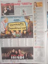 Habertürk Günlük Magazin Gazetesi - 4 Aralık 2010 - Eşli Pişti Partisi - Fırsatçı Sütlaççı - Eyvah Eyvah Yine Geliyor - Piste de Parka da Jaki'siz Çıkmıyor - Sağlık Bakanlığı Türk Basınına Minnettar! - Levent Kazak - Türküyle Barıştılar - Engin Altan Düzyatan - Oyunculuk Dersi Alıyor - İki Kadını İdare Etmenin Raconu - Neler Oluyor Bize? - Peker Pekmez Çinli Kılığında - Cemil İpekçi ile Işıl Işıl Bir Sohbet - Güzel Görünmek Neden Önemli - Torununun Ağzından Sultan Vahideddin - Av Mevsimi Filmi - Çılgın Dostlar 3 Filmi - Memleket'te Demokrasi Var Filmi - Biri Beni Isırdı Filmi - Johnny Depp - Angelina Jolie - İçinde Moda Çekimi Yapılan Parti - Madonna Sayesinde Milyoner Oldu fotoğraf ve haberi - Tam Takım Gazete