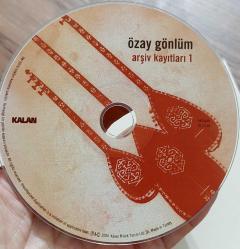 ÖZAY GÖNLÜM - ARŞİV KAYITLARI - KİTAP - 2CD (açıklamayı okuyun)