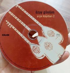 ÖZAY GÖNLÜM - ARŞİV KAYITLARI - KİTAP - 2CD (açıklamayı okuyun)