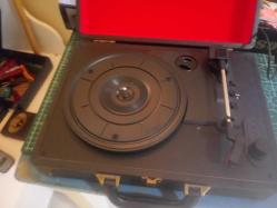 La Musica Pikap (TÜM PLAKLARI TAŞ PLAK DA DÂHİL ÇALAR)