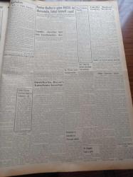Vatan Gazetesi - 9 Ocak 1954 - Milli Karantina Fikri Destekleniyor - Kahire Hadisesi İçin Meclise İki Sual Takriri Verildi - Kahire Elçimiz Hulusi Fuat Tugay Dün Şehrimize Geldi - Milli Türk Talebe Birliği Federasyonla Birleşiyor - Mısır Sovyetlerle Anlaşmak İstiyor - Amerika'da Celal Bayar'ı Karşılama Hazırlığı - Göç Yolları Tıkadı Yazan İlhan Engin Yazı Dizisi - Kore'de Esirler Meselesi Gene Sarpa Sardı - Ruslar Tarzan Filmine Aleyhtar - Tanrı İle Şeytanı Barıştıran Feylezof Giovanni Papini - Fotoğraflarla Haberler - Veba Yazan Albert Camus Yazı Dizisi - Galatasaray Karagücü Bugün Karşılaşıyor - Fertun Gordien Disk Atma Rekorunu Kırabilecek Mi - Foster Dulles'a Göre NATO İyi Durumda Fakat Temeli Zayıf - Good Year - Radyo - Bulmaca