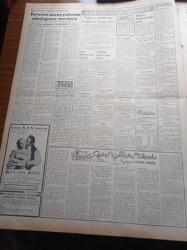 Vatan Gazetesi - 19 Ocak 1954 - Celal Bayar İngiltere'ye Vardı - Yabancı Sermaye Tasarısı Kanunlaştı -  Migros Teşkilatı Kurucusu Duttweiler Vali Fahrettin Kerim Gökay İle Görüştü - Fırıncılar 31 Ocak'tan Sonra Ekmek Pişirmeyecekmiş - Abdülbaki Fevzi Vefat Etti - İş İdaresi Enstitüsü Kurulması Hazırlığı - Münir Nurettin Selçuk'un Bu Geceki Konseri Tehir Edildi - Göç Yolları Tıkadı Yazan İlhan Engin Yazı Dizisi - Ay Tutuldu - NATO'da Harp Oyunları Yapılacak - Memlekete Gelen Kore Gazileri - Cem Kurt Çizen Bedri Koraman - Fransa'da Komünistlerin Yaptığı Bir Katliam - Çocuklar Sizin Köşeniz - Veba Yazan Albert Camus Yazı Dizisi - Oktay Akbal - Sabahat Erdemir İsimli Genç Kız Celal Bayar'a Hakaretten Sanık - A. B. C. Namı Altında Üç Milli Takım Kuruluyor - Doğubank - Şehir Tiyatrosu