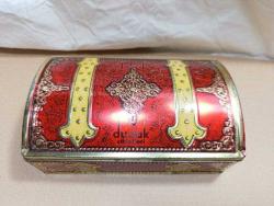 ÇY3---DUDAK CİKLETLERİ TENEKE KUTU