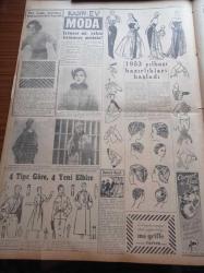 Cumhuriyet  Pazar Gazetesi - 21 Aralık 1952 - Hadiselerden İlhamlar Bir Kan Davası - Kat Mülkiyeti Ve Faydaları İle Mazhurları - Şehirden Röportajlar - İstanbul Oyuncak Tufanı Altında - Haftanın Şakaları Kınalı Zehra Yazan Burhan Felek Settar Körmükçü Lüküs Hayat Filminde Sezer Sezinle - Münevver Coşkunla Mahir Özerdem Deli Filminde - En Kuvvetli Dram Yıldızı Julia Adams - Ann Sheridan Kırkına Bastı - 1953 Yılbaşı Hazırlıkları - Kadın Ev Moda - Kadın Katiller 3 Yazı Dizisi - Feyyaz Tokar - Nezleye Çare Bulmak İçin Yeni Denemelere Girişiliyor - Habeş Güzeli Prenses Desta - Gisele Pascal Ve Uğruna Tahtını Feda Edecek Olan Prens Rainieri